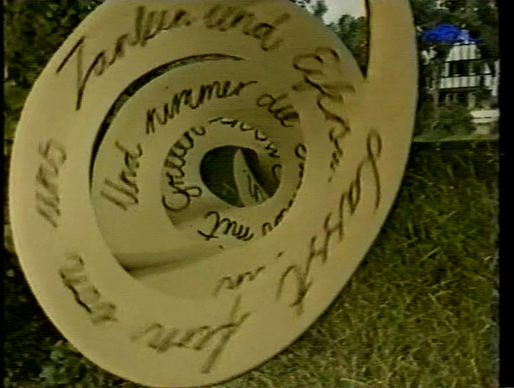 File:Body Gabor 1985 Walzer Walcer still.jpg