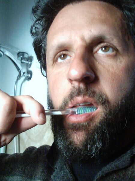 File:Alberto Frigo toothbrush.jpg